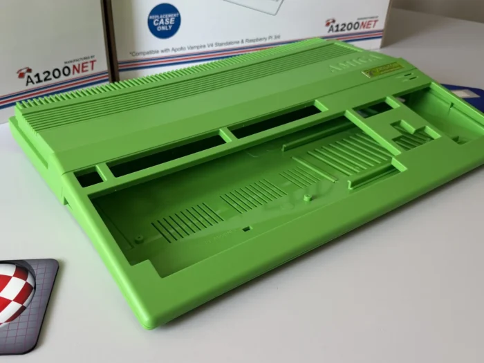 Amiga 500 Case Green_1