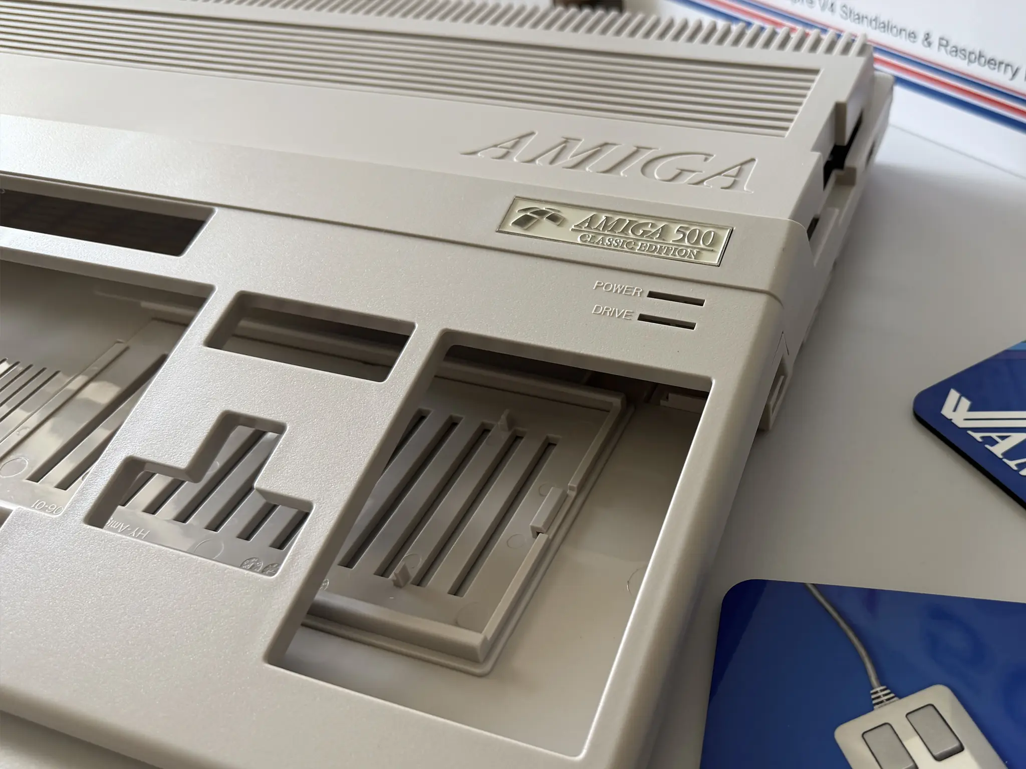 Amiga 500 Case Original A500 Theme_2