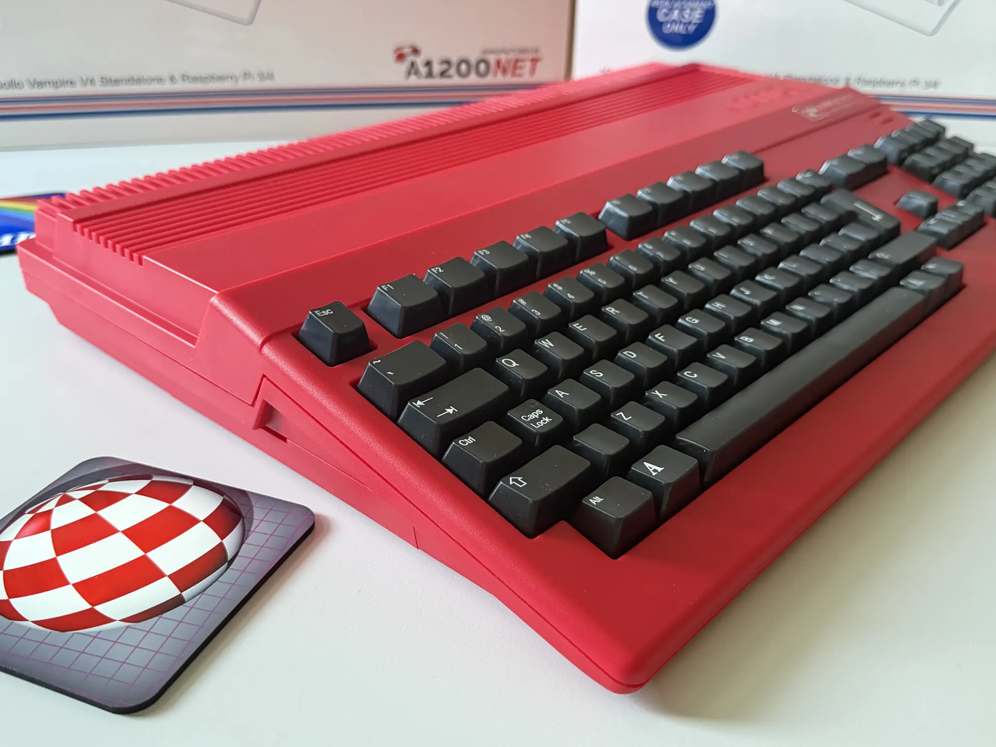 Amiga 500 Case Red_3