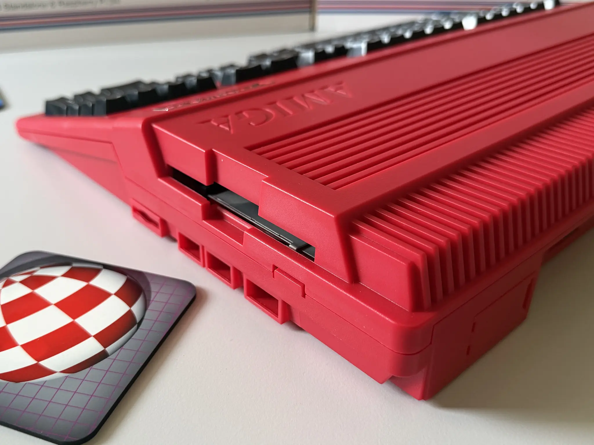 Amiga 500 Case Red_4