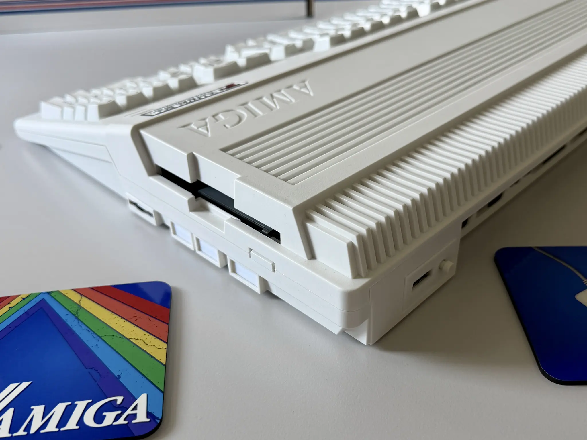 Amiga 500 Case White_4